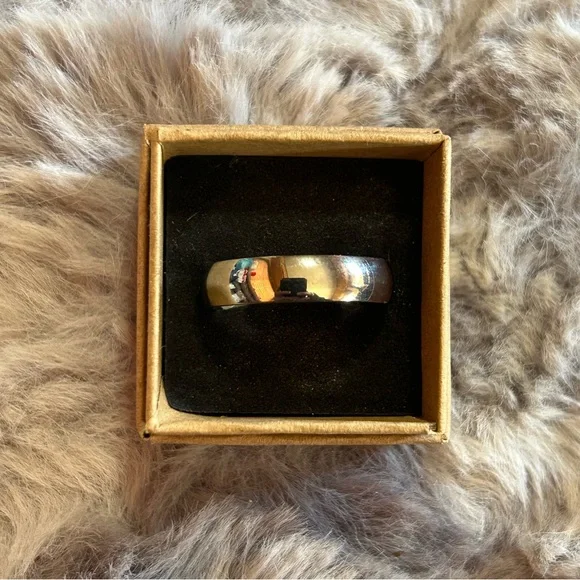 Men’s 6mm polished Titanium comfort band wedding ring NIB 13.5 - Picture 11 of 11